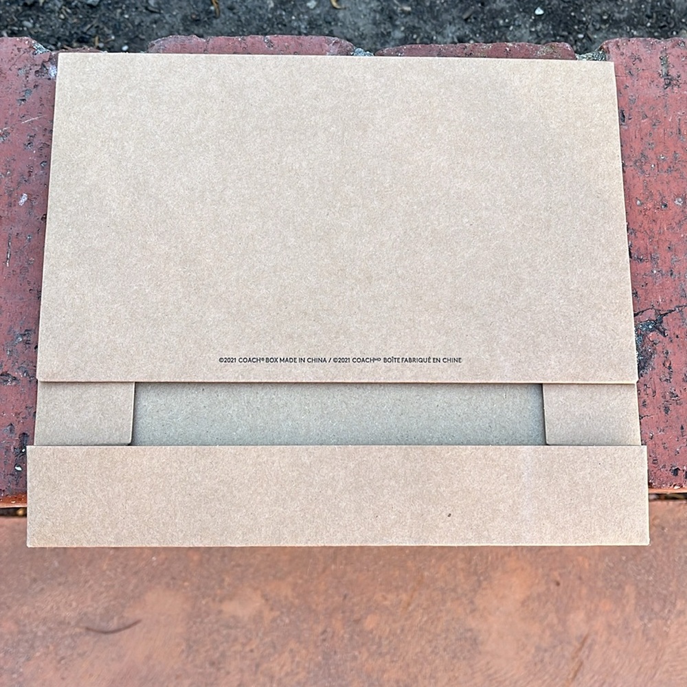 NWOT Coach box - Picture 2 of 4